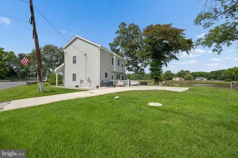 Exterior - 456 Deale Rd, Deale, MD 20751 photo 8 of 15