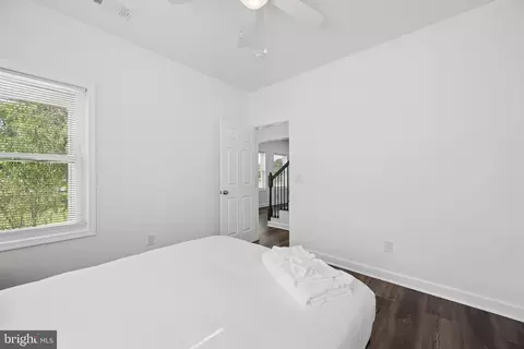 Bedroom - 456 Deale Rd, Deale, MD 20751 photo 4 of 15