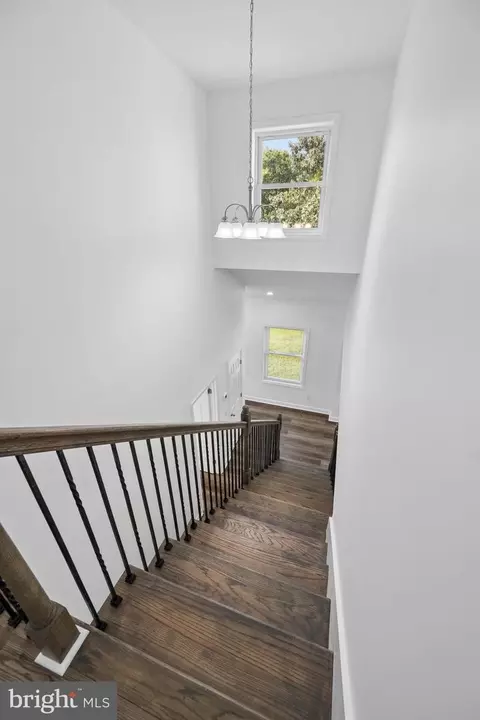 Entry Way - 456 Deale Rd, Deale, MD 20751 photo 10 of 16