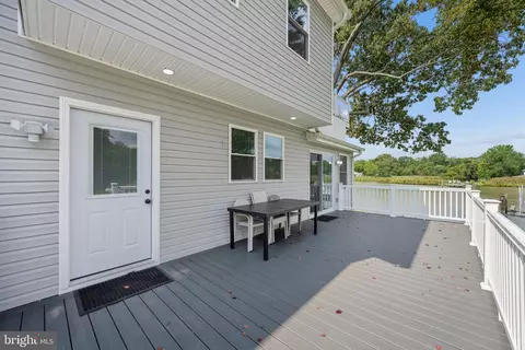 Exterior - 456 Deale Rd, Deale, MD 20751 photo 12 of 15