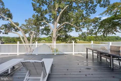 Exterior - 456 Deale Rd, Deale, MD 20751 photo 2 of 15