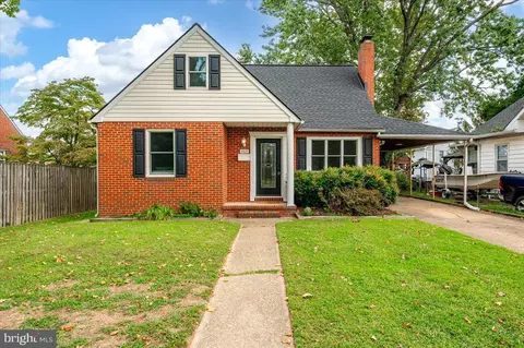 Exterior - 8469 Main Ave, Pasadena, MD 21122 photo 3 of 10