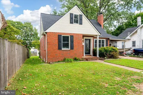 Exterior - 8469 Main Ave, Pasadena, MD 21122 photo 2 of 10
