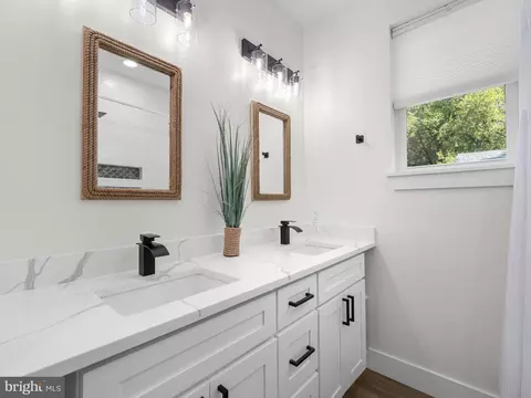 Bath - 7845 June Dr, Pasadena, MD 21122 photo 6 of 9
