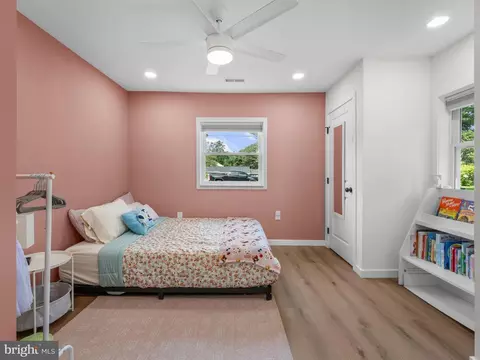 Bedroom - 7845 June Dr, Pasadena, MD 21122 photo 6 of 12