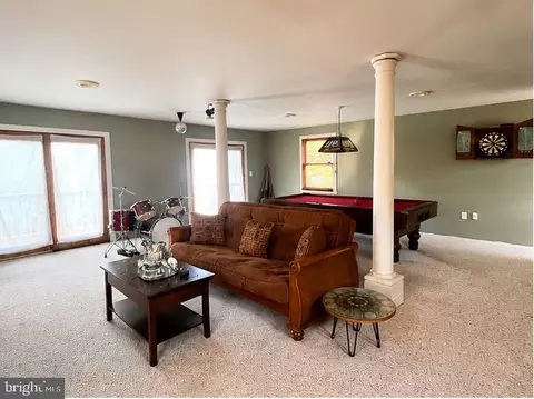 Living - 324 Cove Rd, Riva, MD 21140 photo 1 of 3