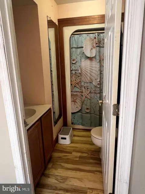 Bath - 324 Cove Rd, Riva, MD 21140 photo 1 of 3