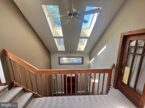 Entry Way - 324 Cove Rd, Riva, MD 21140 photo 4 of 6