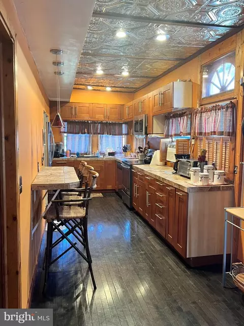 Kitchen - 324 Cove Rd, Riva, MD 21140 photo 3 of 3