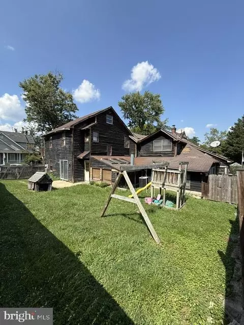 Exterior - 324 Cove Rd, Riva, MD 21140 photo 2 of 7