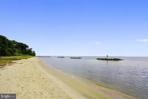 View/Area - 1623 Chesapeake Ln, Edgewater, MD 21037 photo 1 of 1