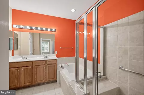 Bath - 803 Quartz Flake Ct, Odenton, MD 21113 photo 3 of 3