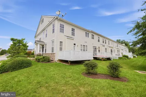 Exterior - 803 Quartz Flake Ct, Odenton, MD 21113 photo 3 of 4