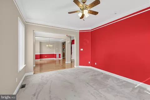 Living - 803 Quartz Flake Ct, Odenton, MD 21113 photo 1 of 2