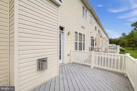 Exterior - 803 Quartz Flake Ct, Odenton, MD 21113 photo 4 of 4