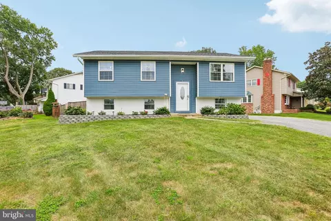 523 Chalet Dr W, Millersville, MD 21108