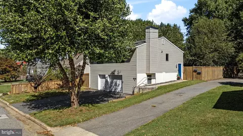 Exterior - 906 Jackson St, Annapolis, MD 21403 photo 2 of 10