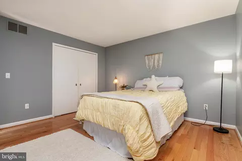 Bedroom - 906 Jackson St, Annapolis, MD 21403 photo 2 of 4