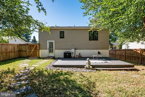 Exterior - 906 Jackson St, Annapolis, MD 21403 photo 7 of 10