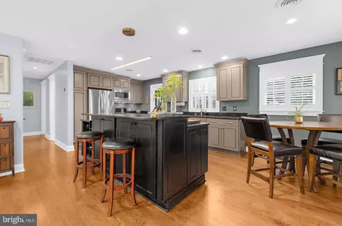 Kitchen - 228 Dewey Dr, Annapolis, MD 21401 photo 2 of 6