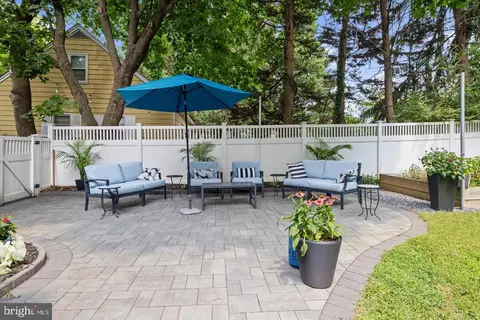 Exterior - 228 Dewey Dr, Annapolis, MD 21401 photo 7 of 14