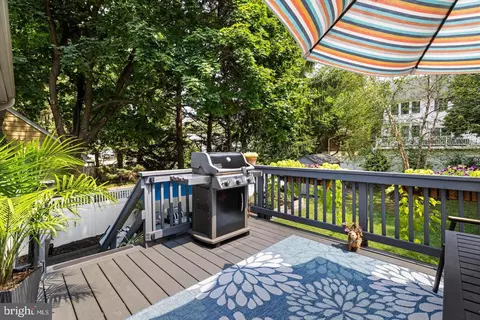 Exterior - 228 Dewey Dr, Annapolis, MD 21401 photo 3 of 14