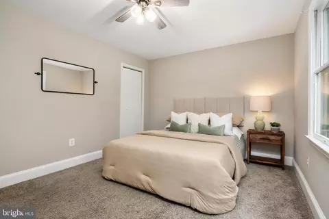Bedroom - 1221 Bast Ln, Shady Side, MD 20764 photo 4 of 6