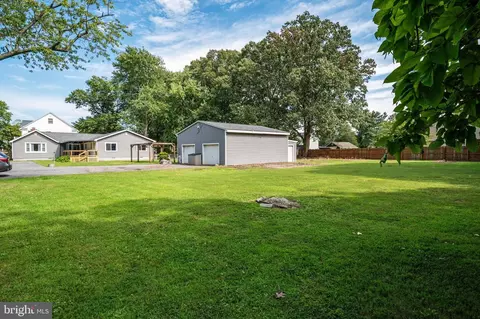 Exterior - 1221 Bast Ln, Shady Side, MD 20764 photo 3 of 4