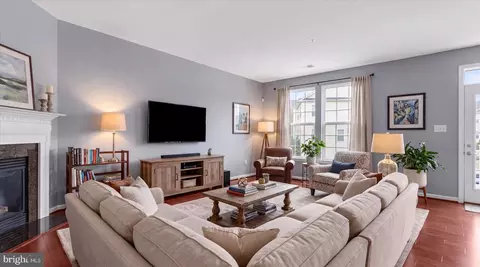 324 Chessington Dr, Odenton, MD 21113