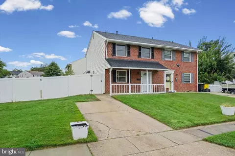 Other - 2 Breakwater Ct, Pasadena, MD 21122 photo 1 of 9