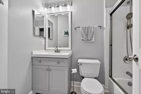 Bath - 3228 Escapade Cir, Riva, MD 21140 photo 4 of 4