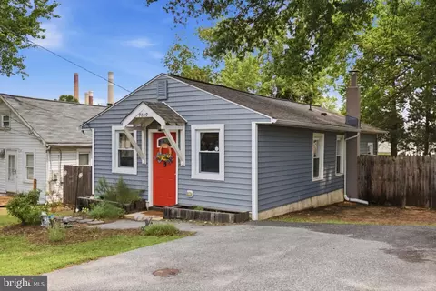 Exterior - 7809 Bridge Dr, Orchard Beach, MD 21226 photo 3 of 7