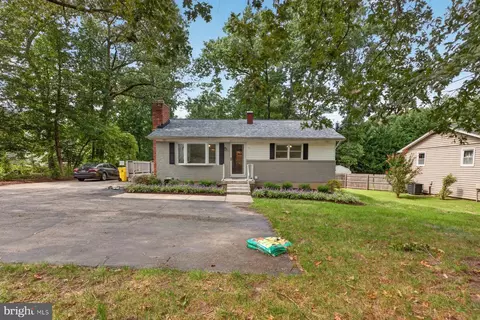 512 Saint Martins Ln, Severna Park, MD 21146