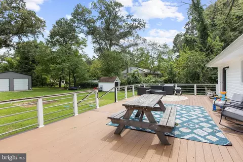 Exterior - 8201 Bodkin Ave, Pasadena, MD 21122 photo 4 of 12