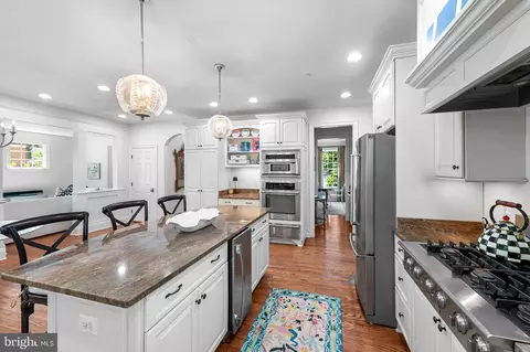 Kitchen - 4 Ridge Rd, Annapolis, MD 21401 photo 3 of 9