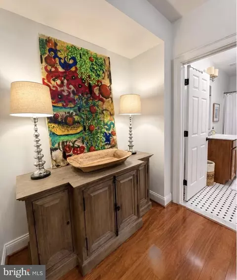 Entry Way - 4 Ridge Rd, Annapolis, MD 21401 photo 7 of 7