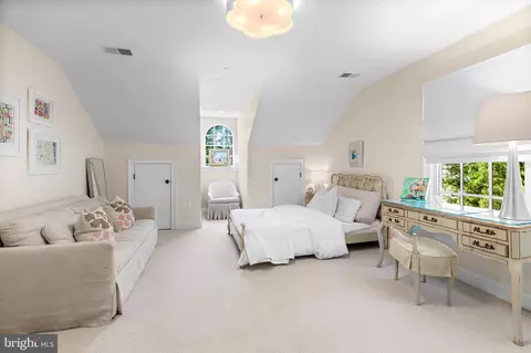 Bedroom - 4 Ridge Rd, Annapolis, MD 21401 photo 8 of 10