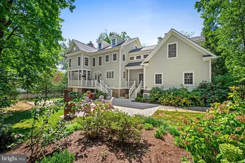 Exterior - 4 Ridge Rd, Annapolis, MD 21401 photo 4 of 10