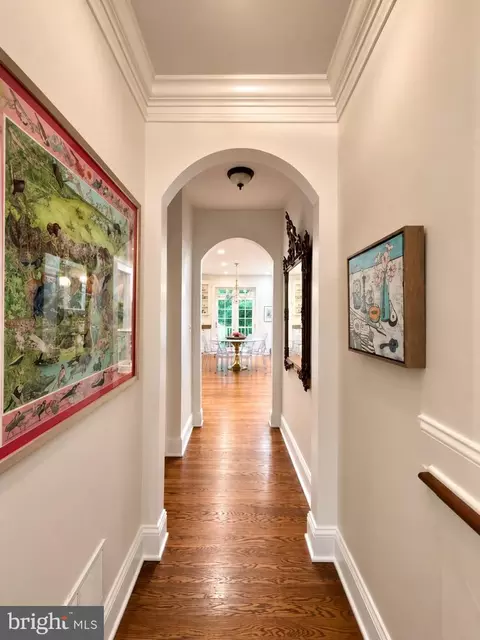 Entry Way - 4 Ridge Rd, Annapolis, MD 21401 photo 3 of 7