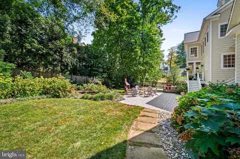 Exterior - 4 Ridge Rd, Annapolis, MD 21401 photo 7 of 10