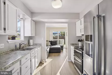 Kitchen - 1638 Midland Rd, Edgewater, MD 21037 photo 3 of 3