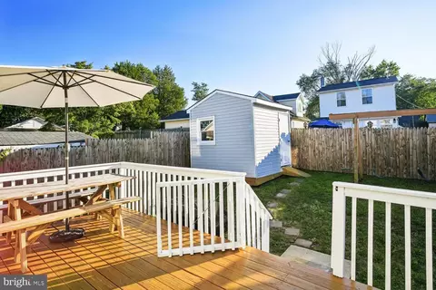 Exterior - 1638 Midland Rd, Edgewater, MD 21037 photo 1 of 7