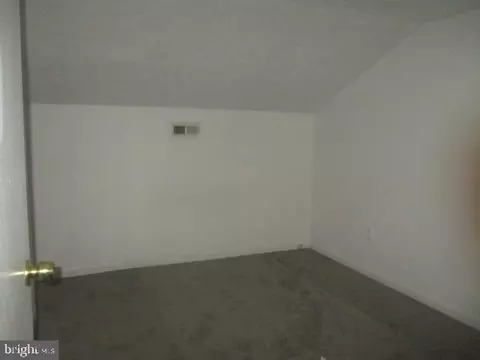 Bedroom - 22 Luke Dr, Pasadena, MD 21122 photo 2 of 3
