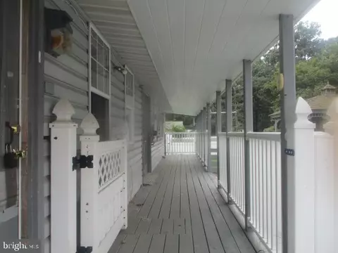 Exterior - 22 Luke Dr, Pasadena, MD 21122 photo 1 of 2