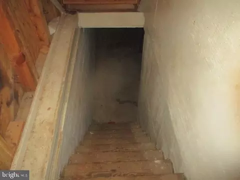 Entry Way - 22 Luke Dr, Pasadena, MD 21122 photo 5 of 5