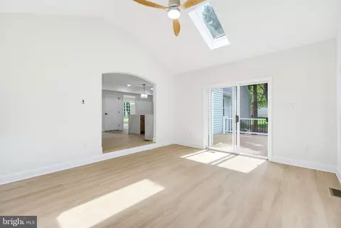Living - 7608 Bear Forest Rd, Hanover, MD 21076 photo 6 of 6