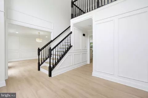 Entry Way - 7608 Bear Forest Rd, Hanover, MD 21076 photo 4 of 11