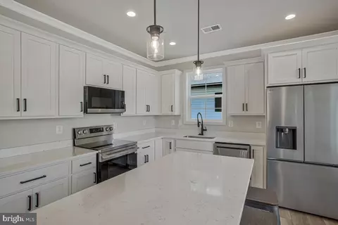 Kitchen - 416 Venton Rd, Edgewater, MD 21037 photo 1 of 3