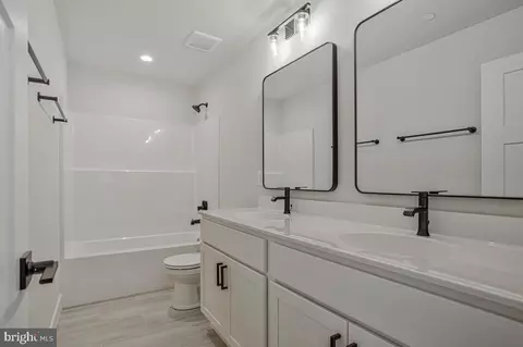 Entry Way - 416 Venton Rd, Edgewater, MD 21037 photo 7 of 8