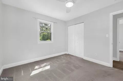 Bedroom - 214 Beach Rd, Pasadena, MD 21122 photo 3 of 4